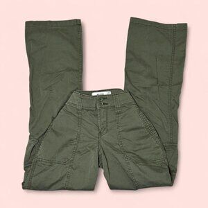 Wide legged Hollister cargo pants